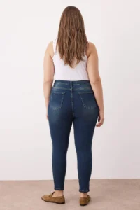 Trendyol Curve Mavi Green High Waist Flexible Plus Size skinny jeans - Image 4