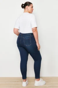 Trendyol Curve Dark Blue High Waist Flexible/Stretch Plus Size skinny jeans - Image 9