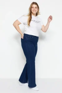 Trendyol Curve Indigo High Waist Flexible Material flared leg Flare Fit plus size jeans - Image 8