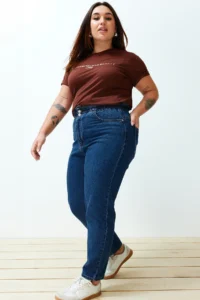Trendyol Curve Mavi High Waist Elastic Waist 100% Non-Stretch Cotton Plus Size Mom jeans - Image 12