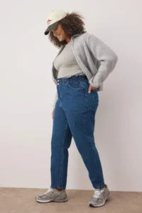 Trendyol Curve Mavi High Waist Elastic Waist 100% Non-Stretch Cotton Plus Size Mom jeans - Image 2