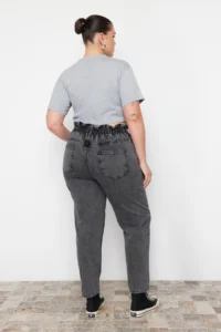 Trendyol Curve Gray High Waist Elastic Waist 100% Cotton Plus Size Mom jeans - Image 10