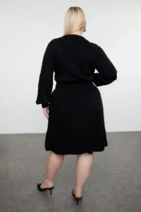 TRENDYOLMİLLA Black Knitting Detailed Ribbed Knit Dress - Image 5