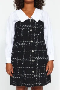 Trendyol Curve Black White Shirt Collar Long Sleeve buttoned Tweed Dress - Image 4