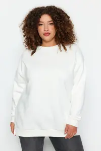 Trendyol Curve Ecru Thick Fleece Inside Slit Oversized/Large Cut Knitting Plus Size Sweatshirt - Image 3