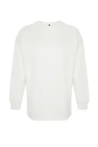 Trendyol Curve Ecru Thick Fleece Inside Slit Oversized/Large Cut Knitting Plus Size Sweatshirt - Image 6