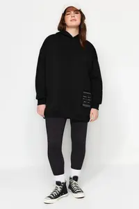 Trendyol Curve Black Embroidery Detailed Oversized/Bol Cut Knitting Plus Size Sweatshirt - Image 2