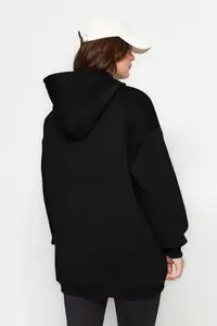 Trendyol Curve Black Embroidery Detailed Oversized/Bol Cut Knitting Plus Size Sweatshirt - Image 5