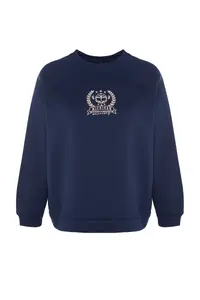 Trendyol Curve Navy Blue Thick Embroidery Detailed Knitting Plus Size Sweatshirt - Image 6