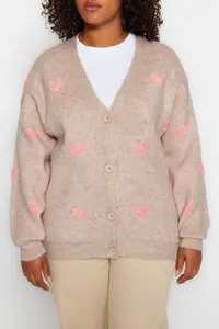 Trendyol Curve Ecru Heart Patterned Knitwear Cardigan - Image 3