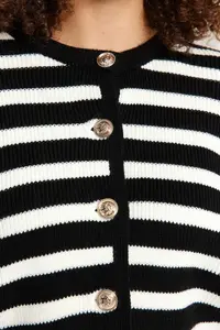 Trendyol Curve Black-White Striped Jacket Look Knitwear Cardigan - Image 6