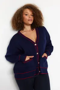 Trendyol Curve Navy Blue-Red Stripe Detailed Knitwear Cardigan - Image 5