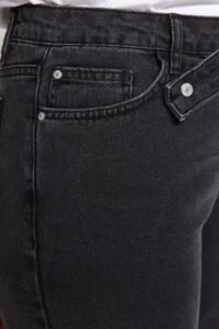 Trendyol Curve Anthracite High Waist Wide Cut plus size jeans - Image 9