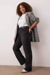 Trendyol Curve More Sustainable Black High Waist comfort/Middle Flexible Straight Fit plus size jeans - Image 2