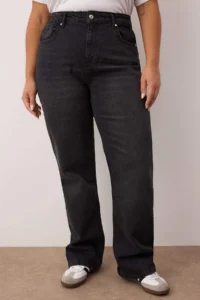 Trendyol Curve More Sustainable Black High Waist comfort/Middle Flexible Straight Fit plus size jeans - Image 3