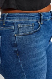 Trendyol Curve More Sustainable Navy Blue High Waist Flexible Plus Size skinny jeans - Image 10