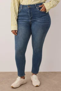 Trendyol Curve More Sustainable Navy Blue High Waist Flexible Plus Size skinny jeans - Image 3