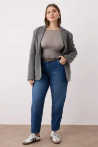 Trendyol Curve Dark Blue High Waist Elastic Waist Plus Size Mom Fit jeans - Image 2