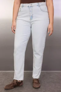 Trendyol Curve Buz Mavisi High Waist slim Mom denim plus size jeans - Image 3
