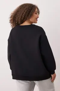 Trendyol Curve Black Oversized/Comfortable Cut Basic Crew Neck Thick/Fleece-lined Knitting Sweatshirt - Image 4