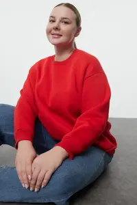 Trendyol Curve Red Oversized/Comfortable Cut Basic Crew Neck Thick/Fleece-lined Knitting Sweatshirt - Image 2