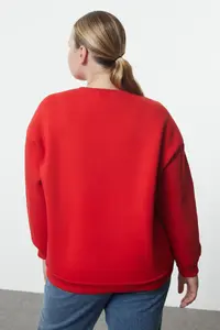 Trendyol Curve Red Oversized/Comfortable Cut Basic Crew Neck Thick/Fleece-lined Knitting Sweatshirt - Image 5