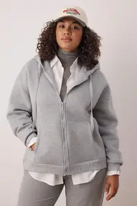 Trendyol Curve Gray Melange KHooded With Fleece Inside and Zippered Front Plus Size Knitting Sweatshirt - Image 2