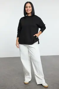 Trendyol Curve Black Snap Snap Button Detailed Regular/Normal Pattern Knitting Plus Size Sweatshirt - Image 2