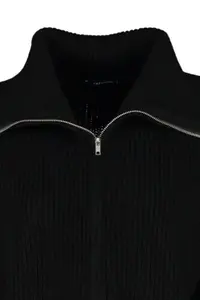 Trendyol Curve Black Turndown collar Zippered Knitwear Cardigan - Image 12