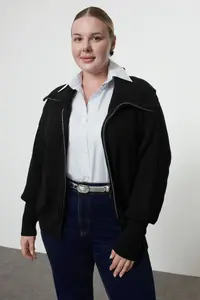Trendyol Curve Black Turndown collar Zippered Knitwear Cardigan - Image 6