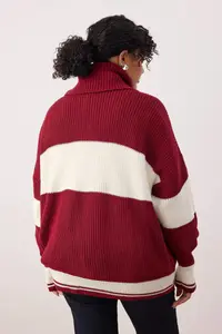Trendyol Curve Burgundy Striped Turndown collar Zippered Knitwear Cardigan - Image 4