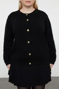 Trendyol Curve Black Crew Neck buttoned Knitwear Cardigan - Image 3