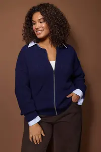 Trendyol Curve Navy Blue Zippered Crew Neck Knitwear Cardigan - Image 2