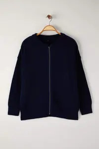 Trendyol Curve Navy Blue Zippered Crew Neck Knitwear Cardigan - Image 5