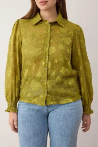 Trendyol Curve Green Floral Kol Ucu Gipelli Transparan Weaving Plus Size Shirt - Image 3