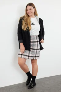 Trendyol Curve Multicolored Women Plaid/Checkered Weaving Plus Size Skirt - Image 2