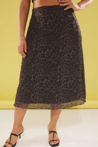 Trendyol Curve Khaki A- Line Leopard Patterned Tulle Knitting Plus Size Skirt - Image 4