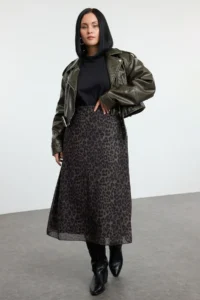 Trendyol Curve Khaki A- Line Leopard Patterned Tulle Knitting Plus Size Skirt - Image 7