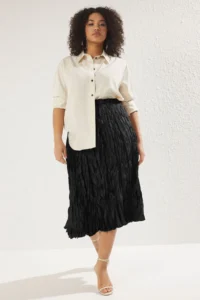Trendyol Curve Black Wrinkled Look Weaving Midi Plus Size Skirt