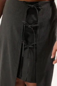 Trendyol Curve Anthracite Fiyonk/Laced Midi Weaving Plus Size Skirt - Image 4
