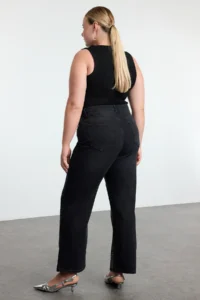 Trendyol Curve Anthracite Yüksel Waist Stone Straight Fit plus size jeans - Image 5