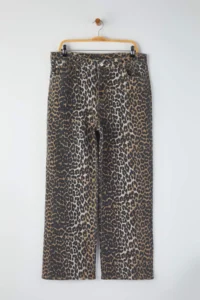 Trendyol Curve Multicolored High Waist Leopard Patterned comfort/rta Flexible Straight Fit plus size jeans - Image 5