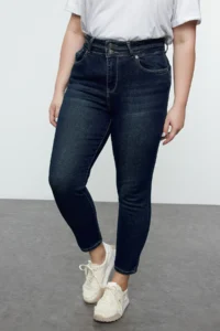 Trendyol Curve Dark Blue High Waist Flexible/Strecth skinny plus size jeans - Image 7