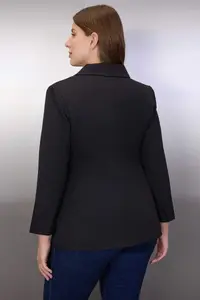 Trendyol Curve Special Collection Black Waist Plus Size Weaving Jacket - Image 4