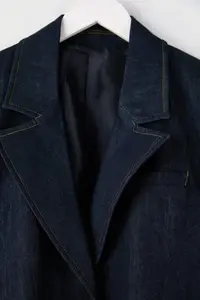Trendyol Curve Dark Blue Pocket Detail Bele Oturan Narrow Pattern Blazer denim Jacket - Image 7