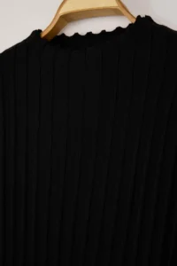 Trendyol Curve Black Ribbed Accessory Detailed Knit Dress - Image 7