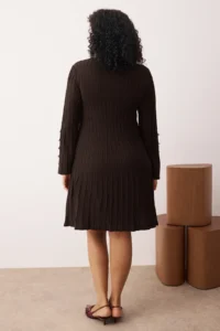 Trendyol Curve Brown Ribbed Accessory Detailed Knit Dress - Image 4