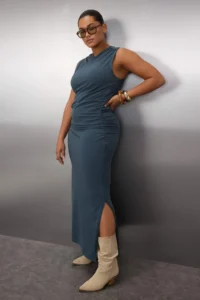 Trendyol Curve Petrol Blue Blue Blue Double breasted Collar Sides Shirred Knitting Plus Size Dress - Image 3