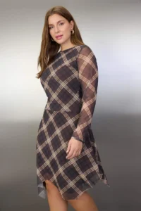 Trendyol Curve Brown Plaid Patterned Tulle Knitting Plus Size Dress - Image 3
