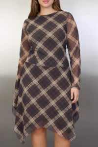 Trendyol Curve Brown Plaid Patterned Tulle Knitting Plus Size Dress - Image 4